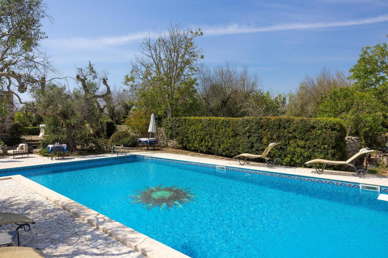 Casa Ulmi Bed & Breakfast Uggiano La Chiesa Dış mekan fotoğraf