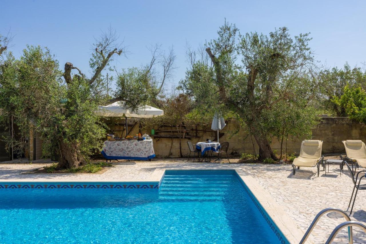 Casa Ulmi Bed & Breakfast Uggiano La Chiesa Dış mekan fotoğraf